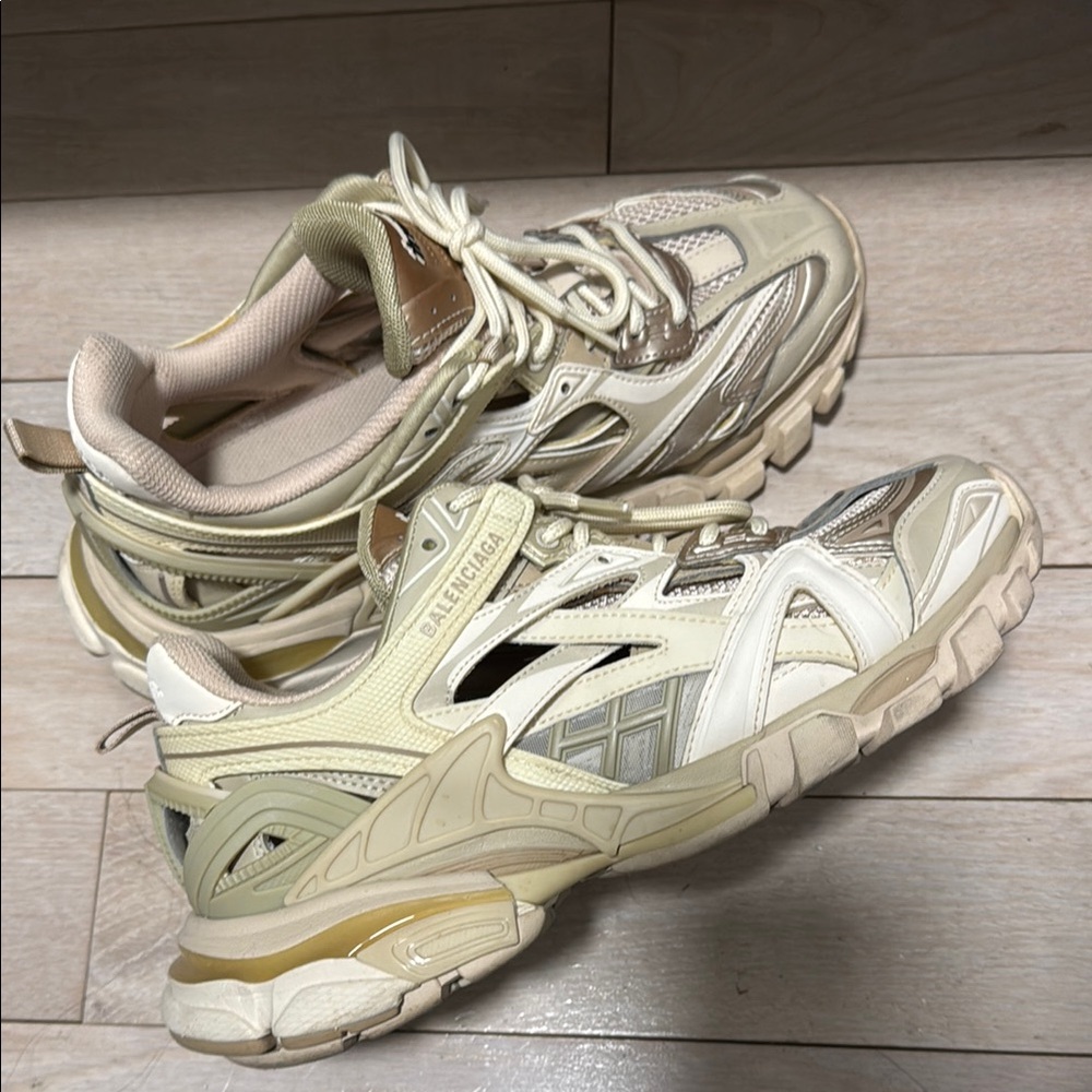 Balenciaga Cream Chunky Sneakers with Futuristic Design
